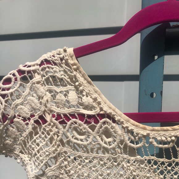 Lace Dress - Picture 2 of 4